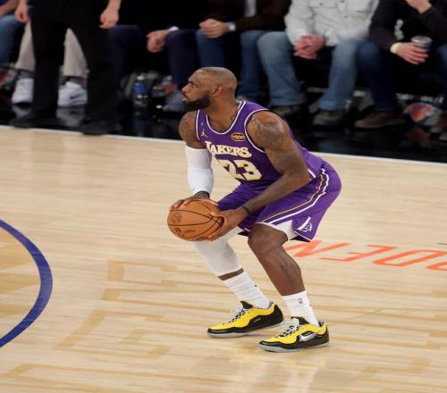 铁路迎战寒,贴心服务保,障旅客安全,天天盈球足球即时比分,天天盈球比分,天天盈球体育比分网,比分直播