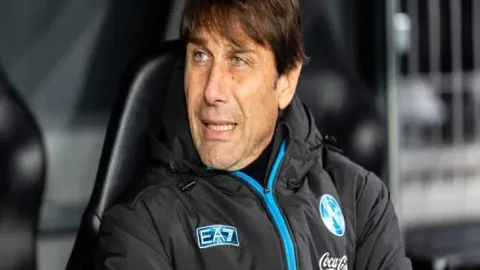 英格兰国家队五将火速顶替空缺，八位球员离阵新帅临场排兵布阵