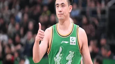 皇马力克强敌，金球先生展神威，熊皇制胜，四轮首胜逼近巴萨